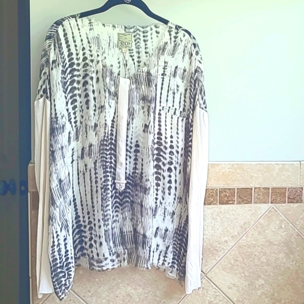GO BY GO SILK Black and White Blouse